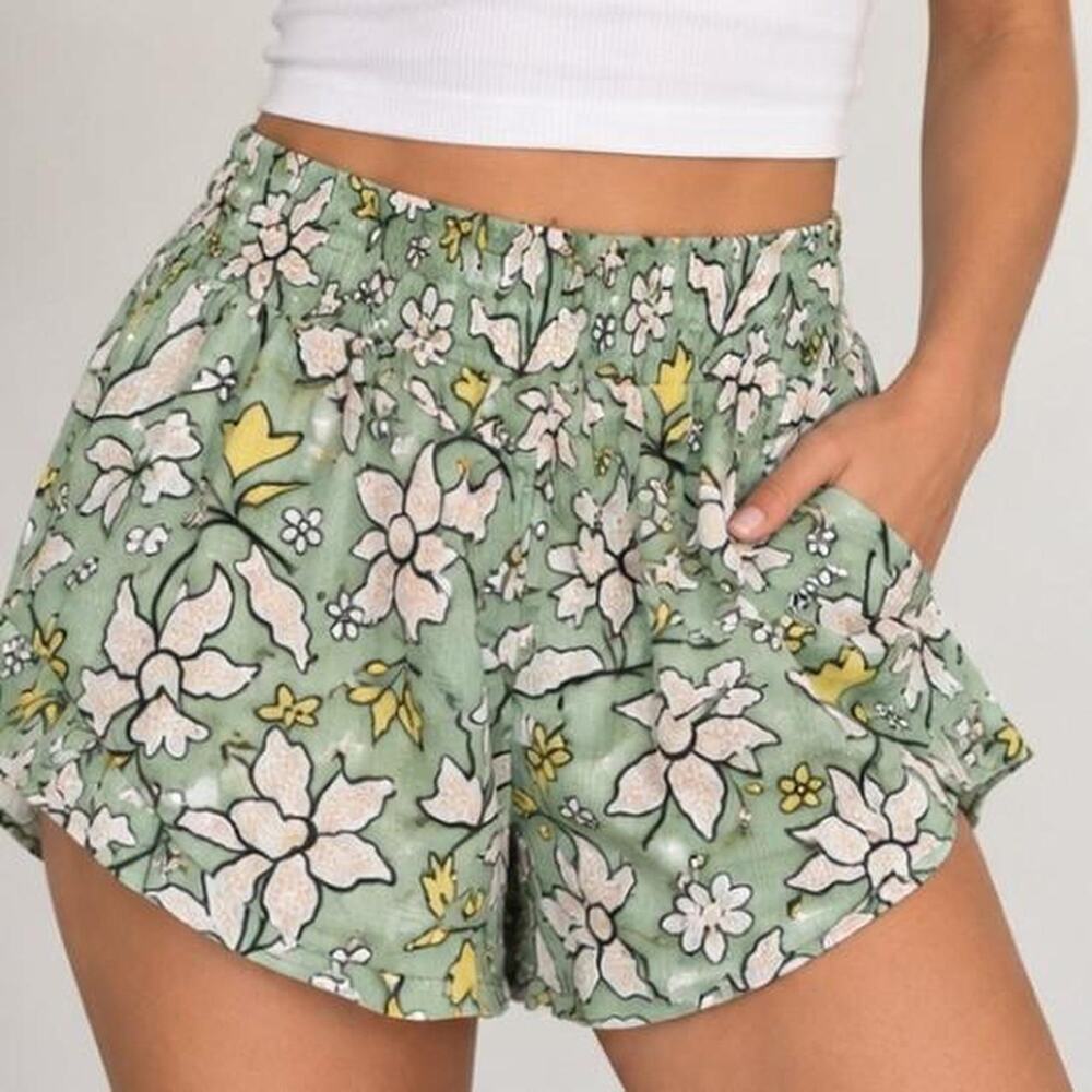 Aerie Floral Shorts 🌸